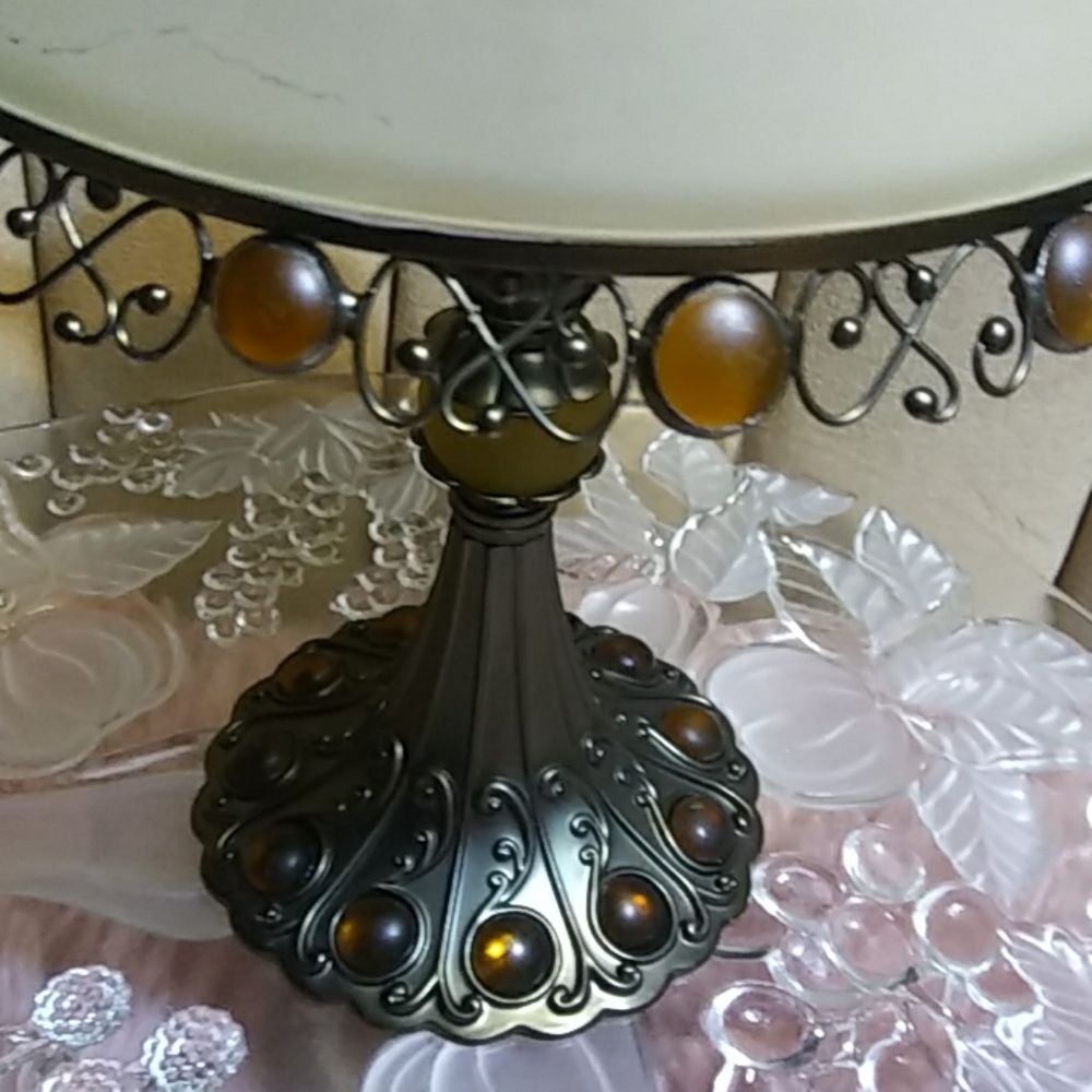 Gothic Glass vintage metal tea light lamp - Picture 2 of 8